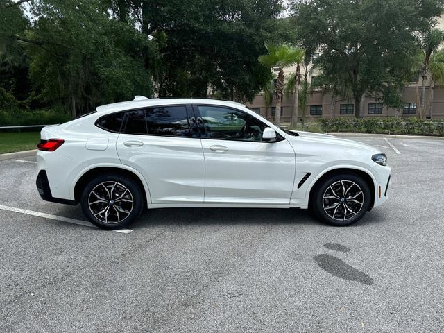 2023 BMW X4 xDrive30i