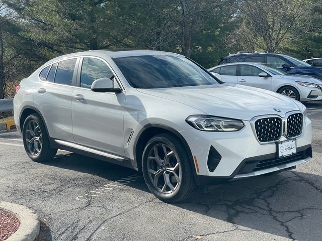 2023 BMW X4 xDrive30i