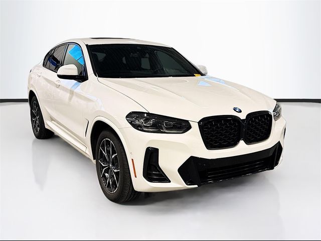 2023 BMW X4 xDrive30i