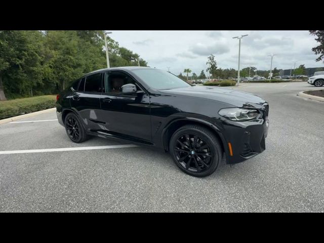 2023 BMW X4 xDrive30i