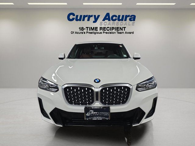 2023 BMW X4 xDrive30i