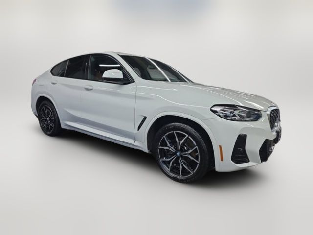 2023 BMW X4 xDrive30i