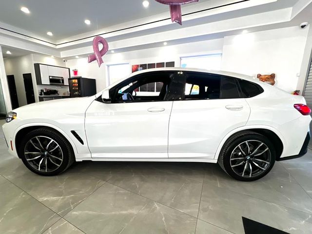 2023 BMW X4 xDrive30i