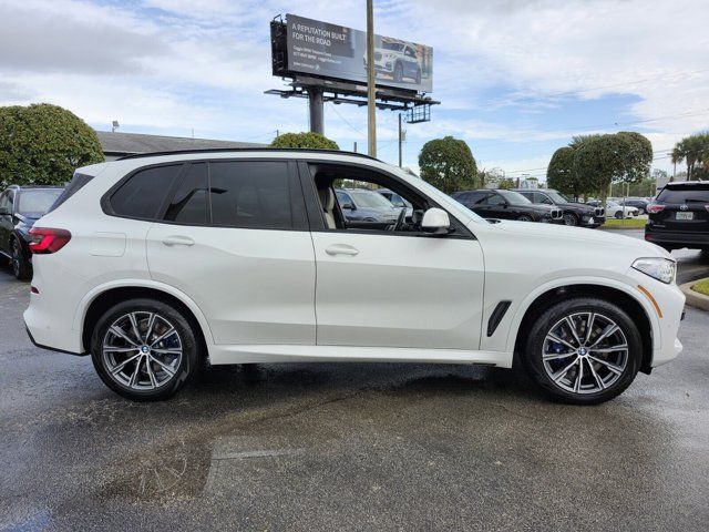 2023 BMW X5 M50i