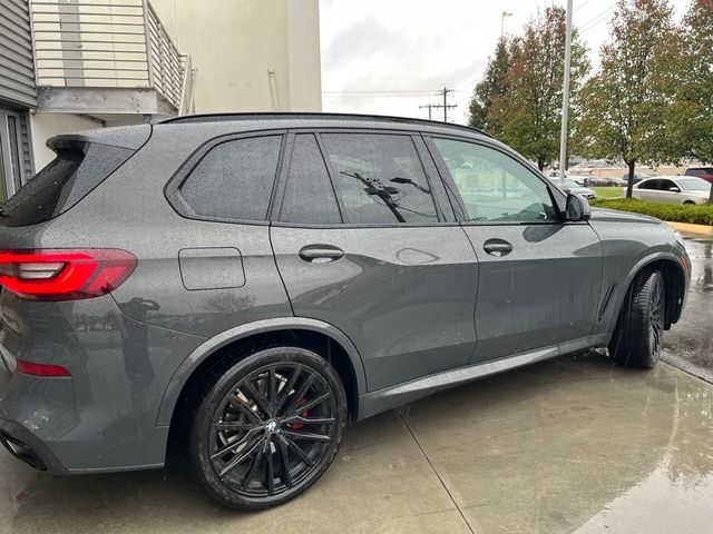 2023 BMW X5 M50i