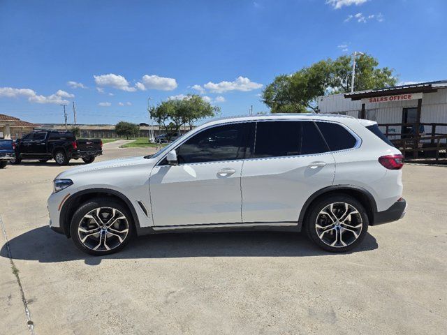 2023 BMW X5 sDrive40i