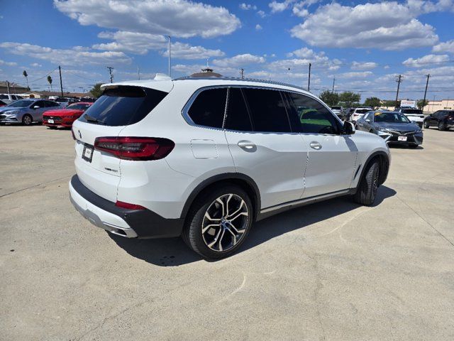 2023 BMW X5 sDrive40i