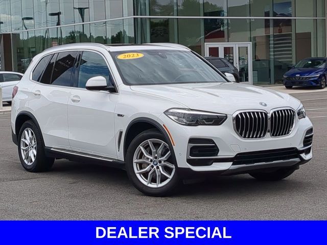 2023 BMW X5 xDrive45e