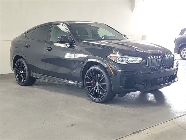 2023 BMW X6 M50i