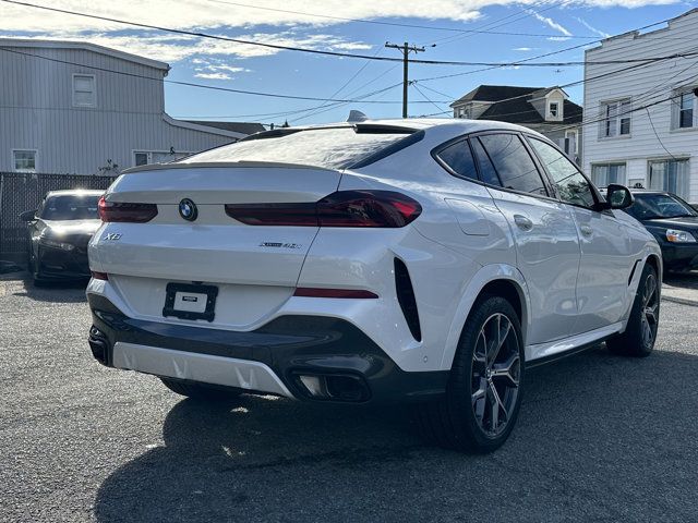 2023 BMW X6 xDrive40i