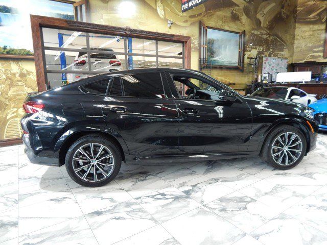 2023 BMW X6 xDrive40i