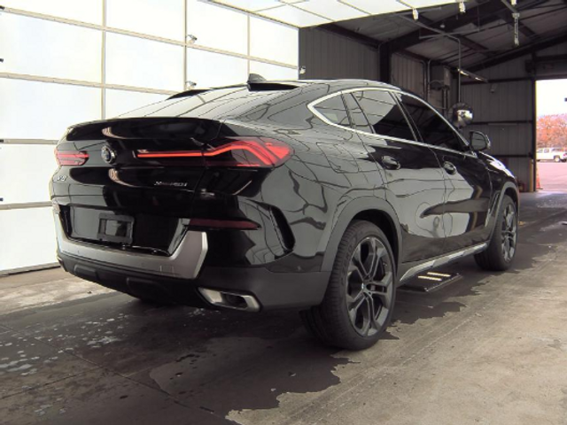 2023 BMW X6 xDrive40i