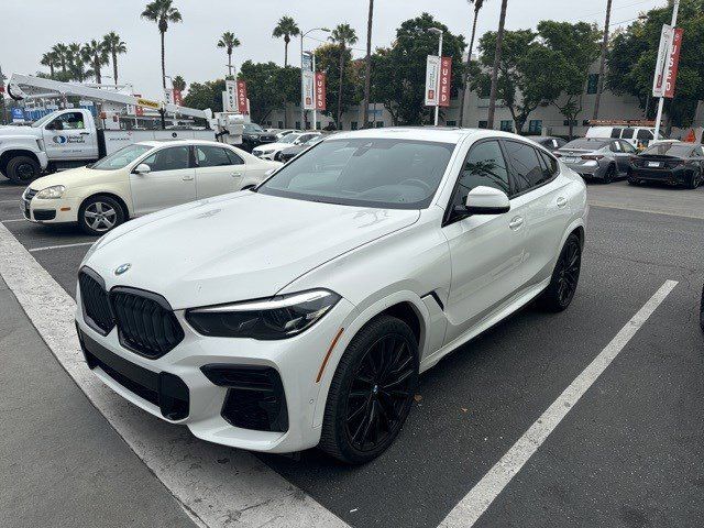 2023 BMW X6 xDrive40i