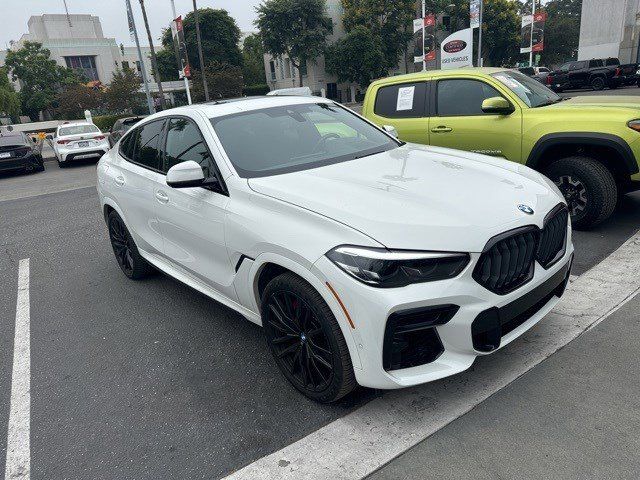 2023 BMW X6 xDrive40i