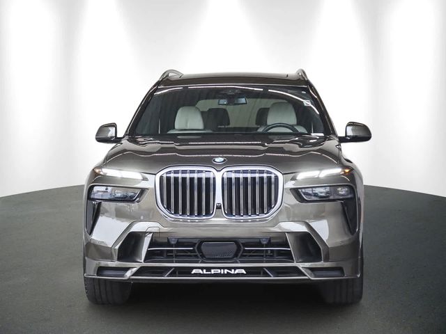 2023 BMW X7 Alpina XB7