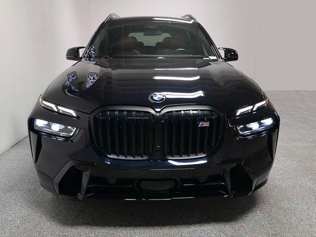 2023 BMW X7 M60i