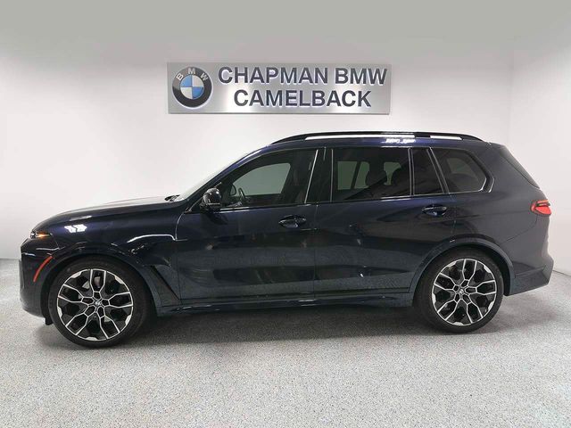 2023 BMW X7 M60i