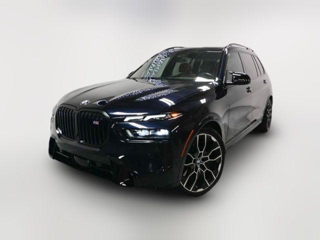 2023 BMW X7 M60i