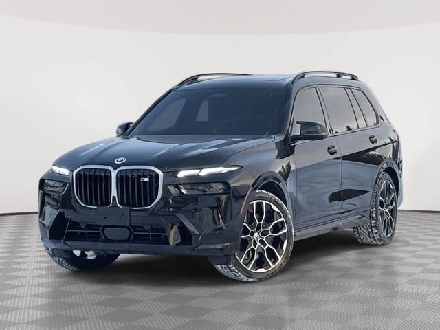 2023 BMW X7 M60i