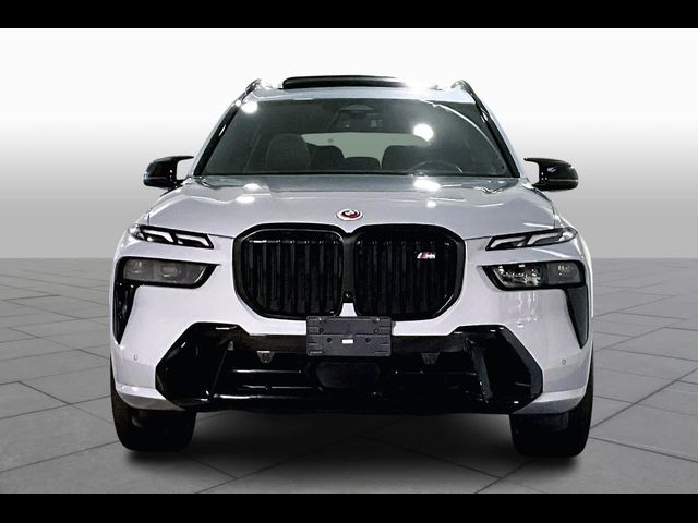 2023 BMW X7 M60i