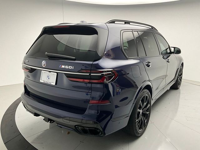 2023 BMW X7 M60i