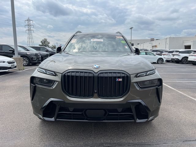 2023 BMW X7 M60i