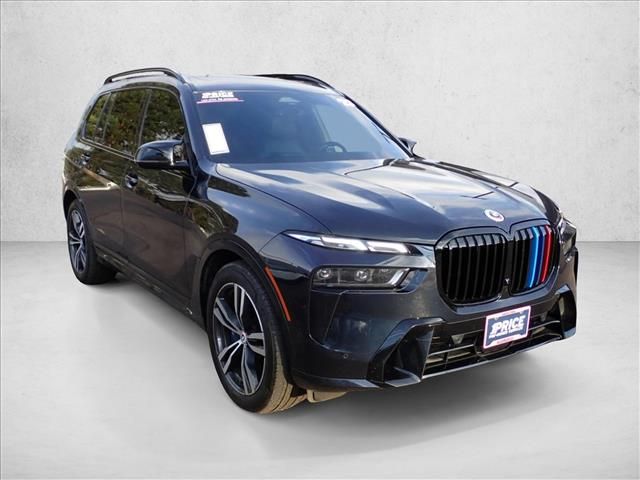 2023 BMW X7 M60i