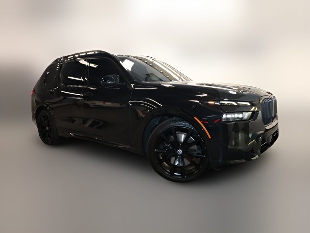 2023 BMW X7 M60i
