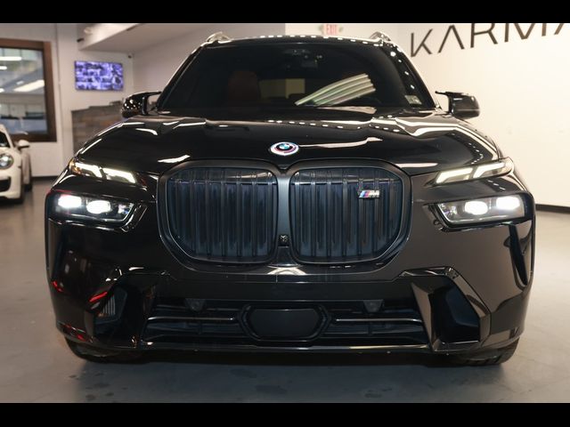 2023 BMW X7 M60i