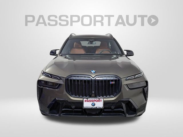 2023 BMW X7 M60i