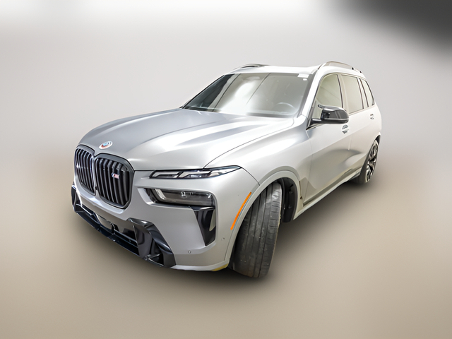 2023 BMW X7 M60i