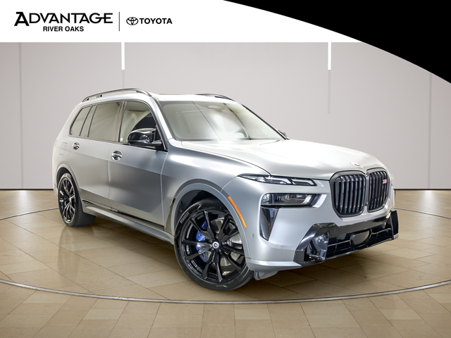 2023 BMW X7 M60i