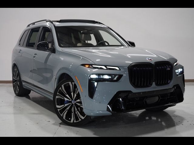 2023 BMW X7 M60i