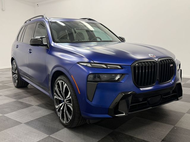 2023 BMW X7 M60i