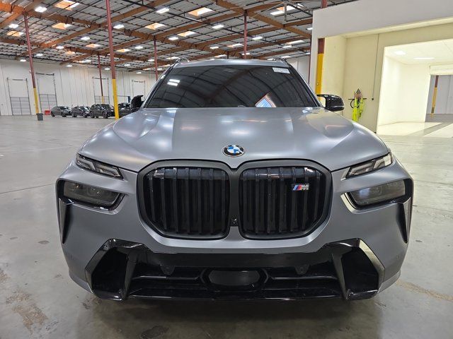 2023 BMW X7 M60i