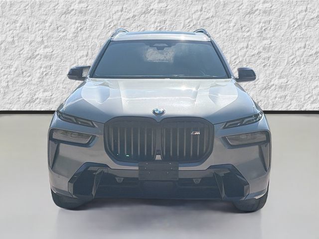 2023 BMW X7 M60i