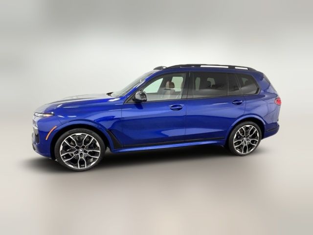 2023 BMW X7 M60i