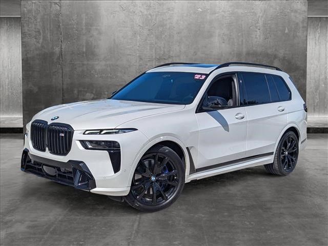 2023 BMW X7 M60i