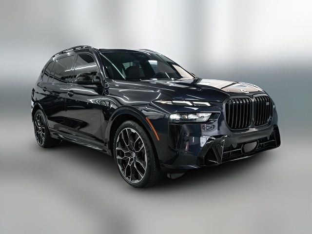 2023 BMW X7 M60i
