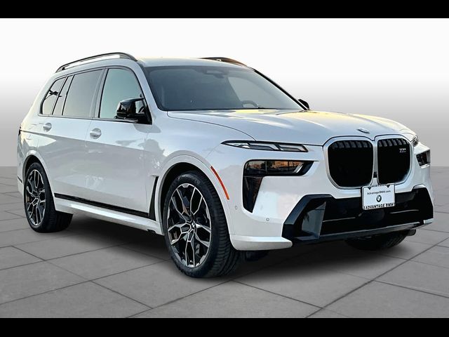 2023 BMW X7 M60i