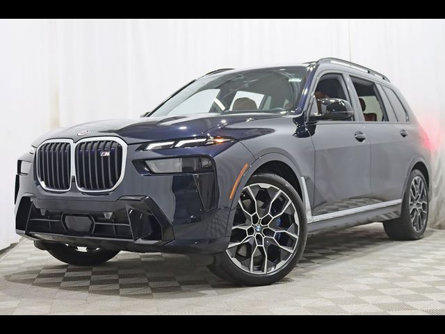 2023 BMW X7 M60i