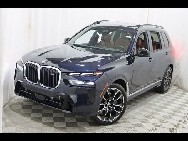 2023 BMW X7 M60i