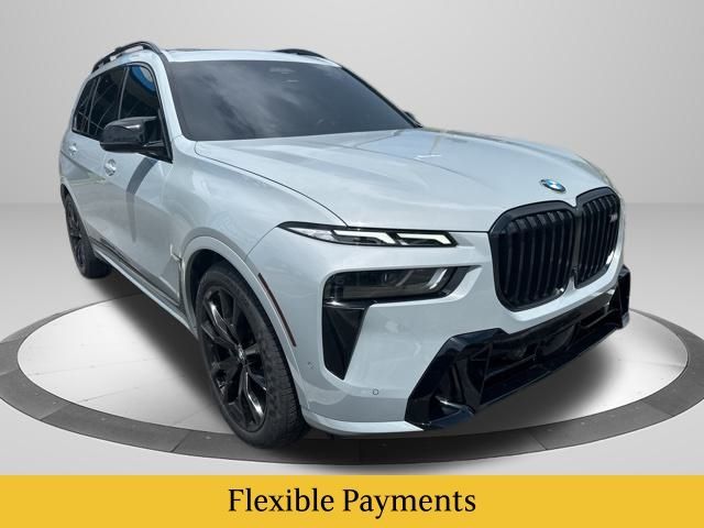 2023 BMW X7 M60i