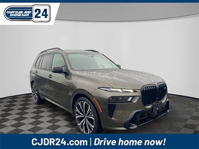 2023 BMW X7 M60i