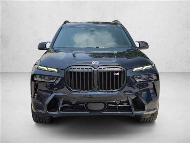 2023 BMW X7 M60i