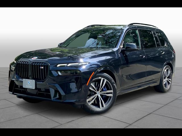 2023 BMW X7 M60i