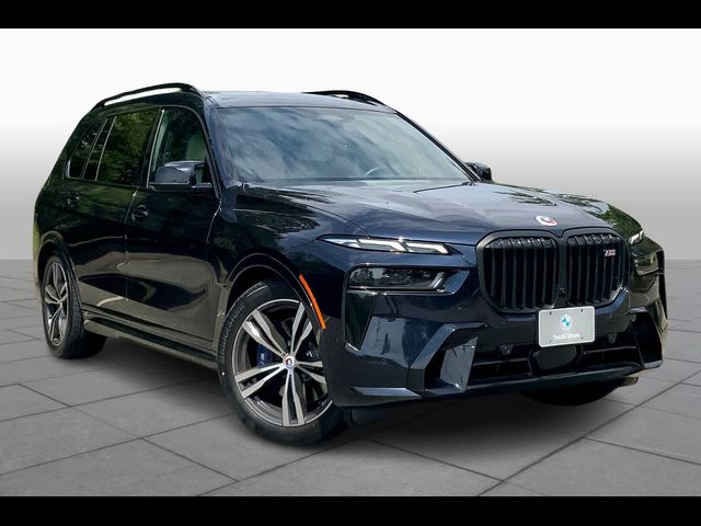 2023 BMW X7 M60i