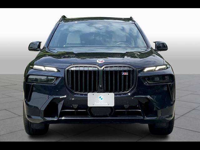 2023 BMW X7 M60i