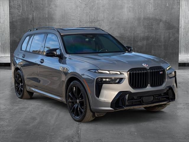 2023 BMW X7 M60i