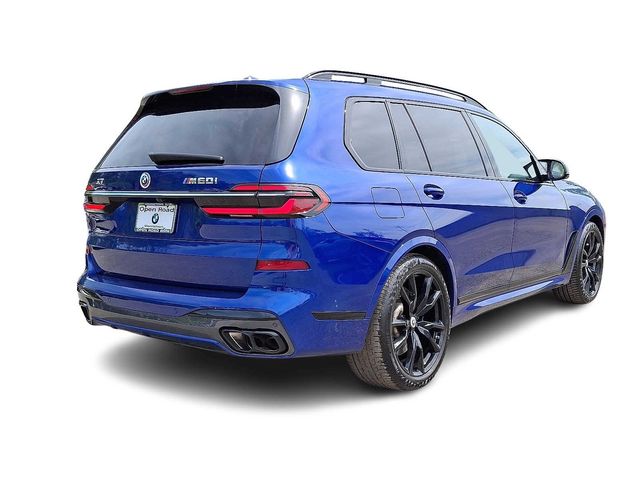 2023 BMW X7 M60i